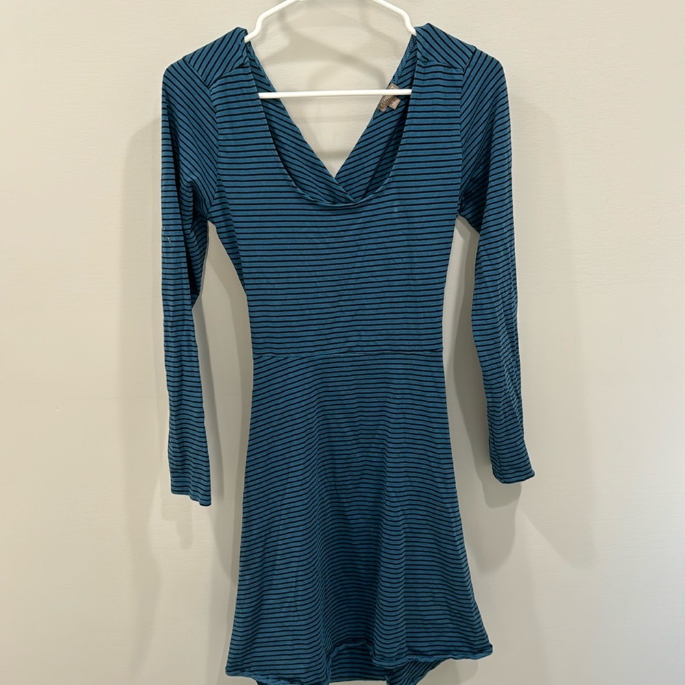 Long sleeved striped dress with open back